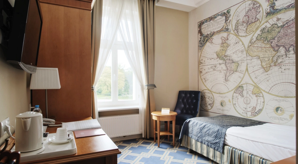 Stay and relax at Romantic Palace in Central Poland